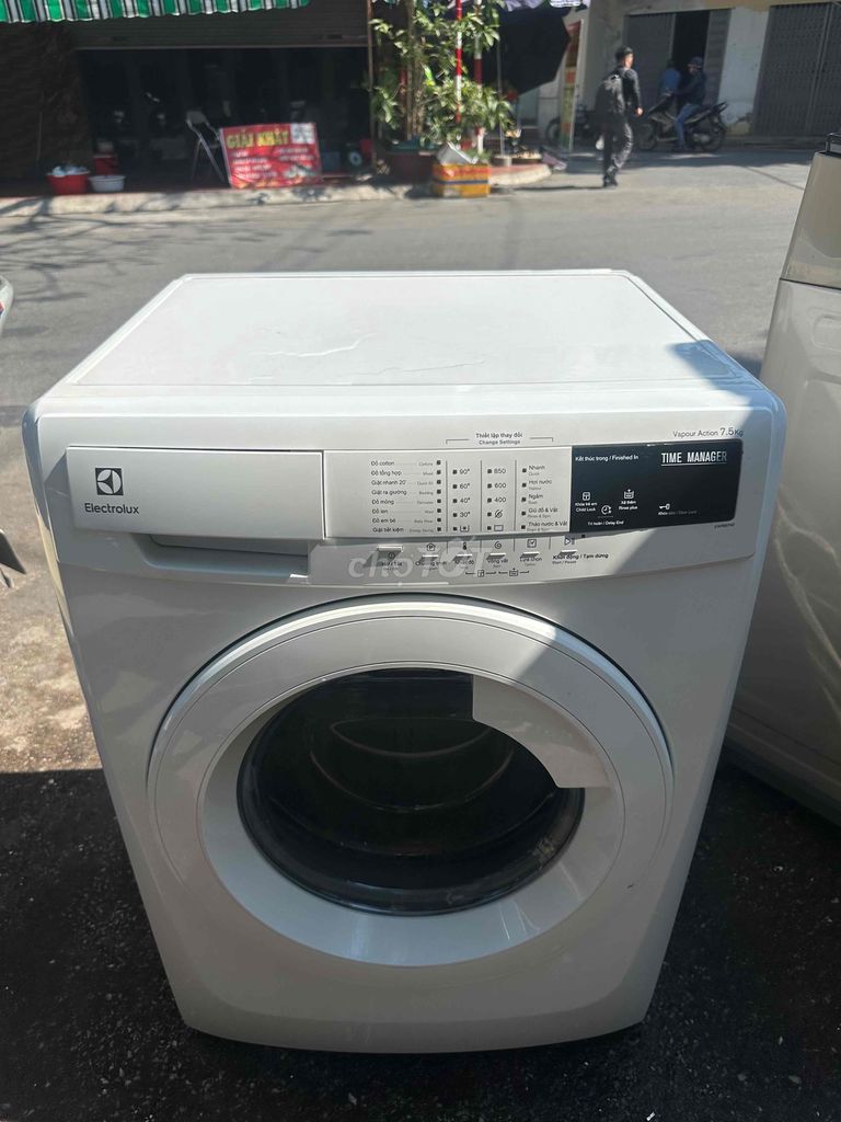 máy giặt electrolux 7.5kg mới trên 90%