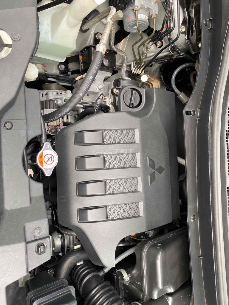 Mitsubishi Xpander Premium 2020 1.5AT - 91000 km. Mua bán Ô tô tại Quận Hai Bà Trưng Hà Nội được đăng bởi Văn Hậu hình 13