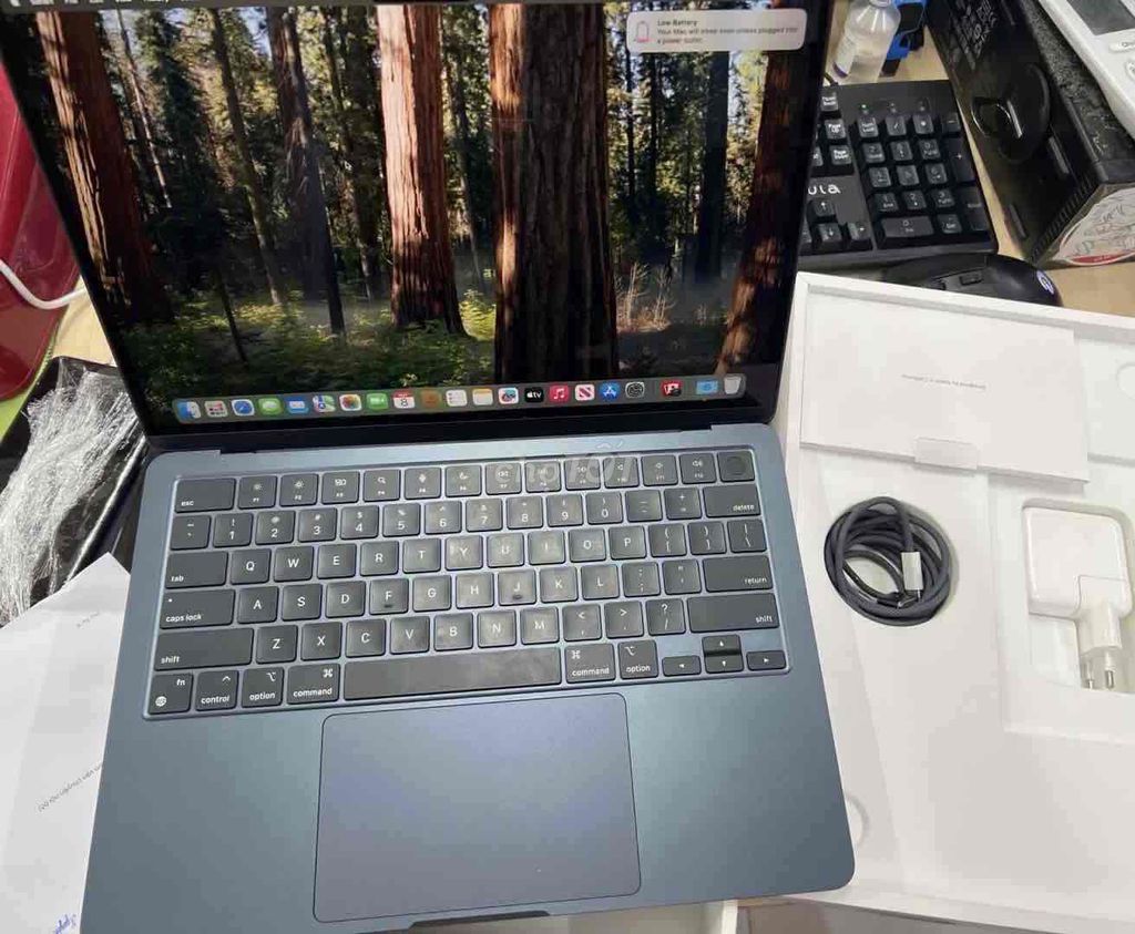 Apple MacBook Air 13 M3 8GB/256GB Cũ. Mua bán Laptop tại Thành phố Thủ Đức Tp Hồ Chí Minh được đăng bởi Thi Thi hình 1