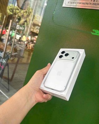 iphone 17pro 256gb trắng qtế mỹ pin100 bht12/2026