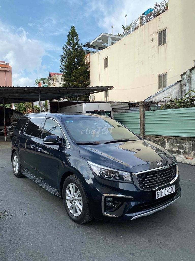 Kia Sedona 2019 Luxury D - 72000 km. Mua bán Ô tô tại Quận Tân Bình Tp Hồ Chí Minh được đăng bởi chính chủ cho thuê hình 3