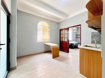 SANG CHDV CĂN GÓC 2 MT NGUYỄN CHÍ THANH- THUÊ 30 LỜI 50