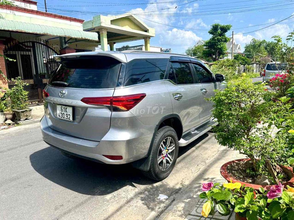 Toyota Fortuner 2017 Dầu Số sàn 68000 km Xám. Mua bán Ô tô tại Huyện Hóc Môn Tp Hồ Chí Minh được đăng bởi Trần Văn Đoan hình 13