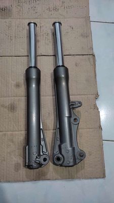 Phuộc trước Jupiter v zin tháo xe. Mua bán Phụ tùng xe tại Quận Bình Thuỷ Cần Thơ được đăng bởi  phúc an