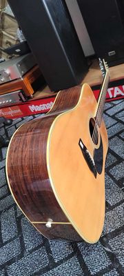 CAT'T EYE CE-300 ACOUSTIC GUITAR