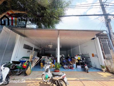 CHO THUÊ MẶT BẰNG ĐƯỜNG PHẠM VĂN ĐỒNG. Cho thuê nhà ở tại Thành phố Buôn Ma Thuột Đắk Lắk được đăng bởi Đăng Khoa