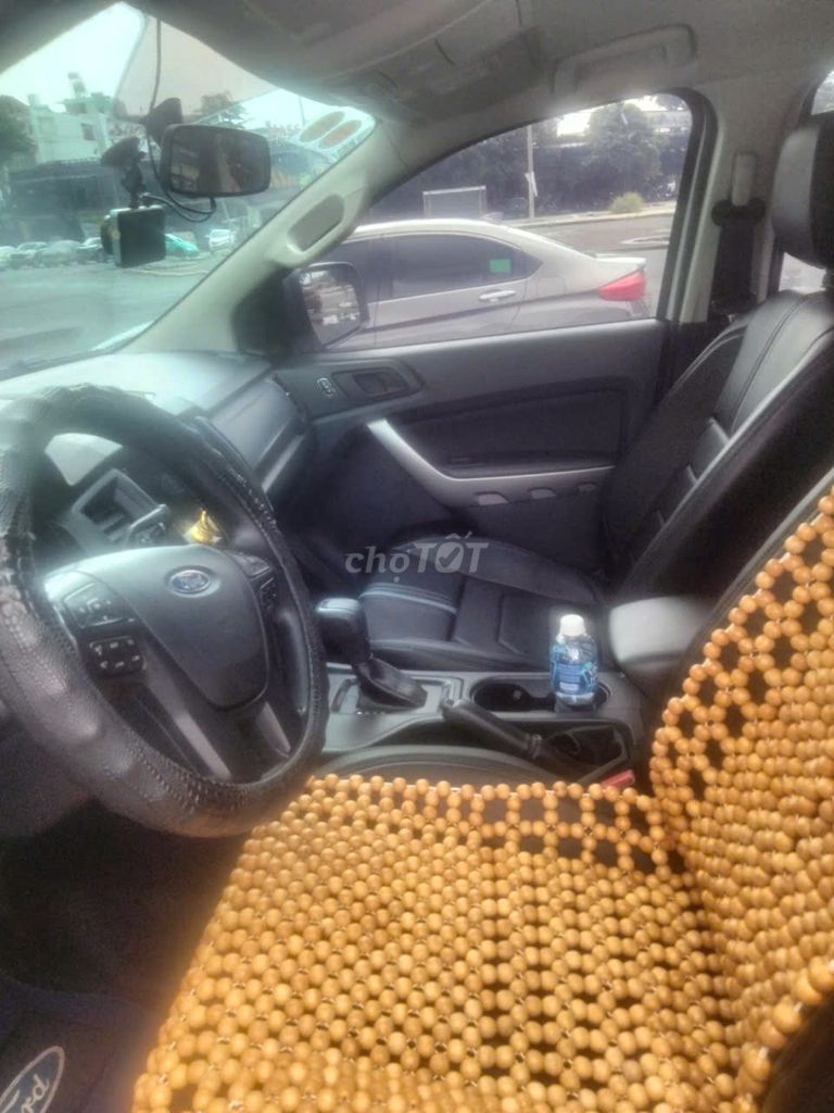 Ford Ranger 2022 Trắng 42.000 km. Mua bán Ô tô tại Quận Bình Tân Tp Hồ Chí Minh được đăng bởi IVANKA hình 6