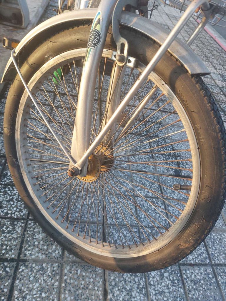 Xe đạp trẻ em Inox Bạc 6-12 tuổi. Mua bán Xe đạp tại Thành phố Biên Hòa Đồng Nai được đăng bởi Le Quoc Khanh hình 9