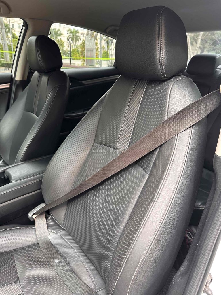 Honda Civic 2020 G 1.8 AT - 70000 km. Mua bán Ô tô tại Quận Gò Vấp Tp Hồ Chí Minh được đăng bởi nguyễn quốc trinh hình 8