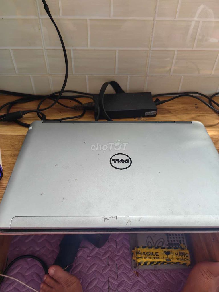 Dell Latitude E6540 i7-4810MQ Ram 8GB card rời 2gb. Mua bán Laptop tại Huyện Tháp Mười Đồng Tháp được đăng bởi ĐỒ CŨ THÁP MƯỜI  hình 1