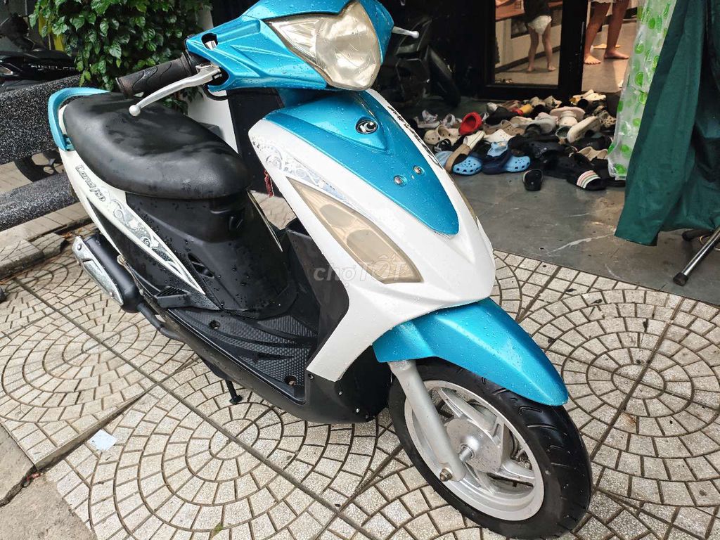 Kymco Candy 50cc сине-белый, отличный пластик, все функции