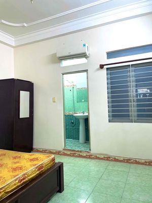 Phòng đủ tiện nghi trung tâm quận Tân Phú