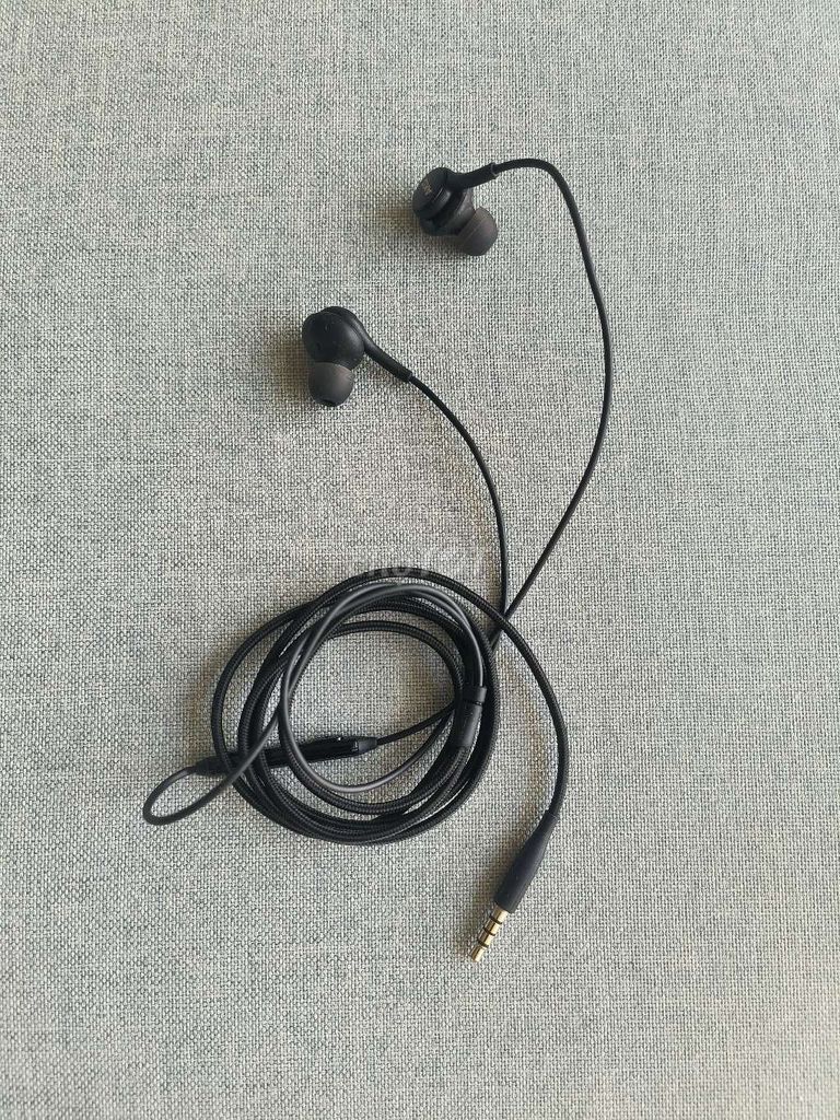 Tai nghe AKG jack 3.5mm zin bóc máy note 8. Mua bán Tivi, Âm thanh tại Quận Tân Phú Tp Hồ Chí Minh được đăng bởi Mint hình 1