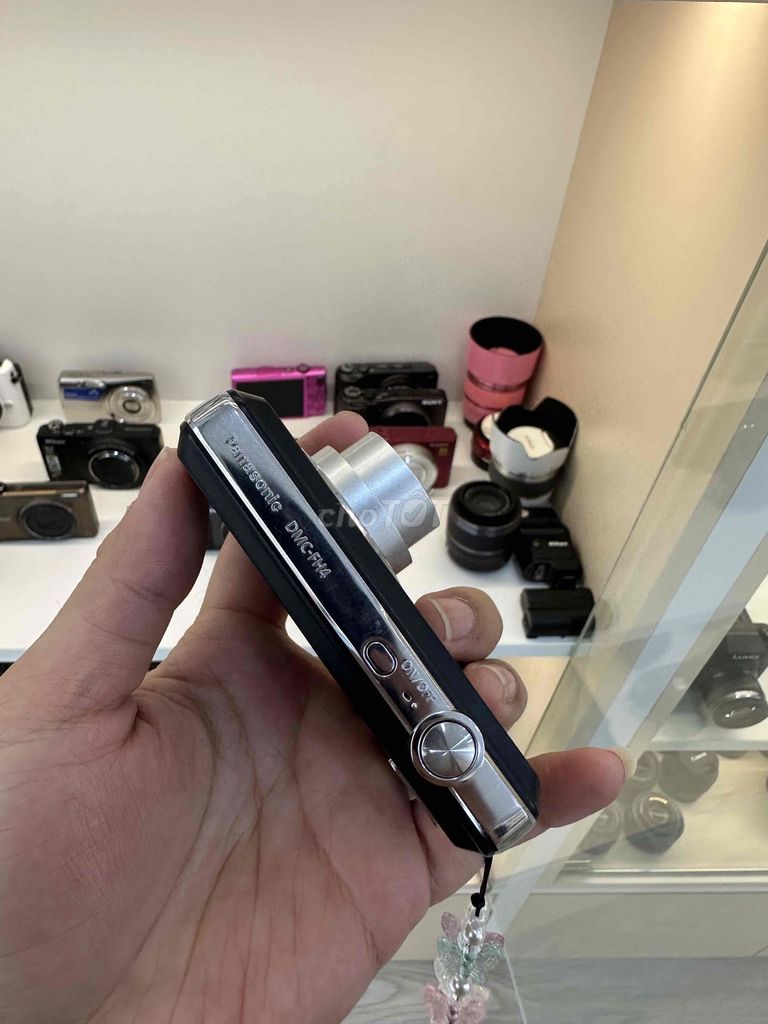 Máy ảnh Panasonic DMC-FH4 Đen. Mua bán Máy ảnh, Máy quay tại Quận Phú Nhuận Tp Hồ Chí Minh được đăng bởi Máy Ảnh Sài gòn  hình 1