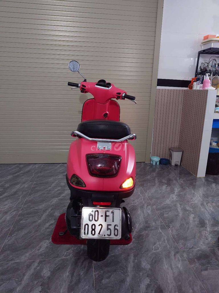 Piaggio Vespa S 125 3vie, розовый, номер Донгнай