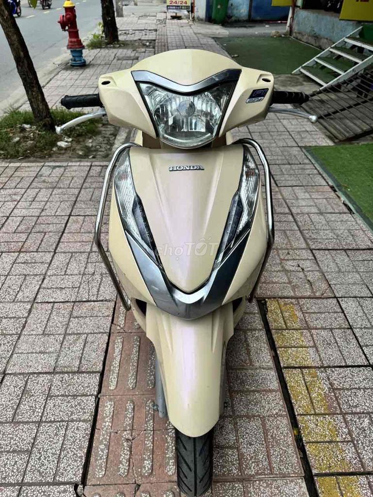 Lead 2015 Bstp59M1 -xe nữ đi kỹ còn 98%. Mua bán Xe máy tại Quận 6 Tp Hồ Chí Minh được đăng bởi Lâm sung Thu Mua Xe   hình 1