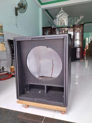 Vỏ loa sub hơi bass 40,50 vỏ ván ép(mới 100%). Mua bán Tivi, Âm thanh tại Quận 12 Tp Hồ Chí Minh được đăng bởi Audio Bùi Môn