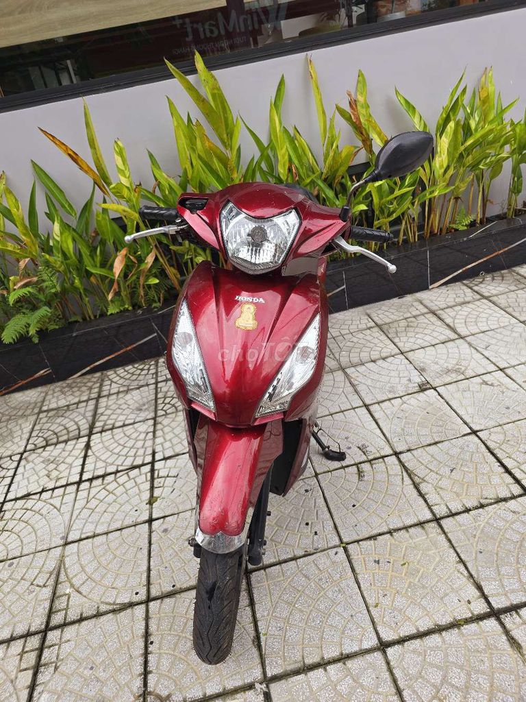 Honda Vision Đời mới màu Đỏ khóa bếp ga thông minh. Mua bán Xe máy tại Quận Hải Châu Đà Nẵng được đăng bởi cường thịnh hình 1