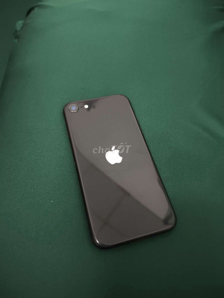 Apple iPhone SE 2020 64GB Đen Đã sử dụng. Mua bán Điện thoại tại Quận 6 Tp Hồ Chí Minh được đăng bởi Trung hình 1