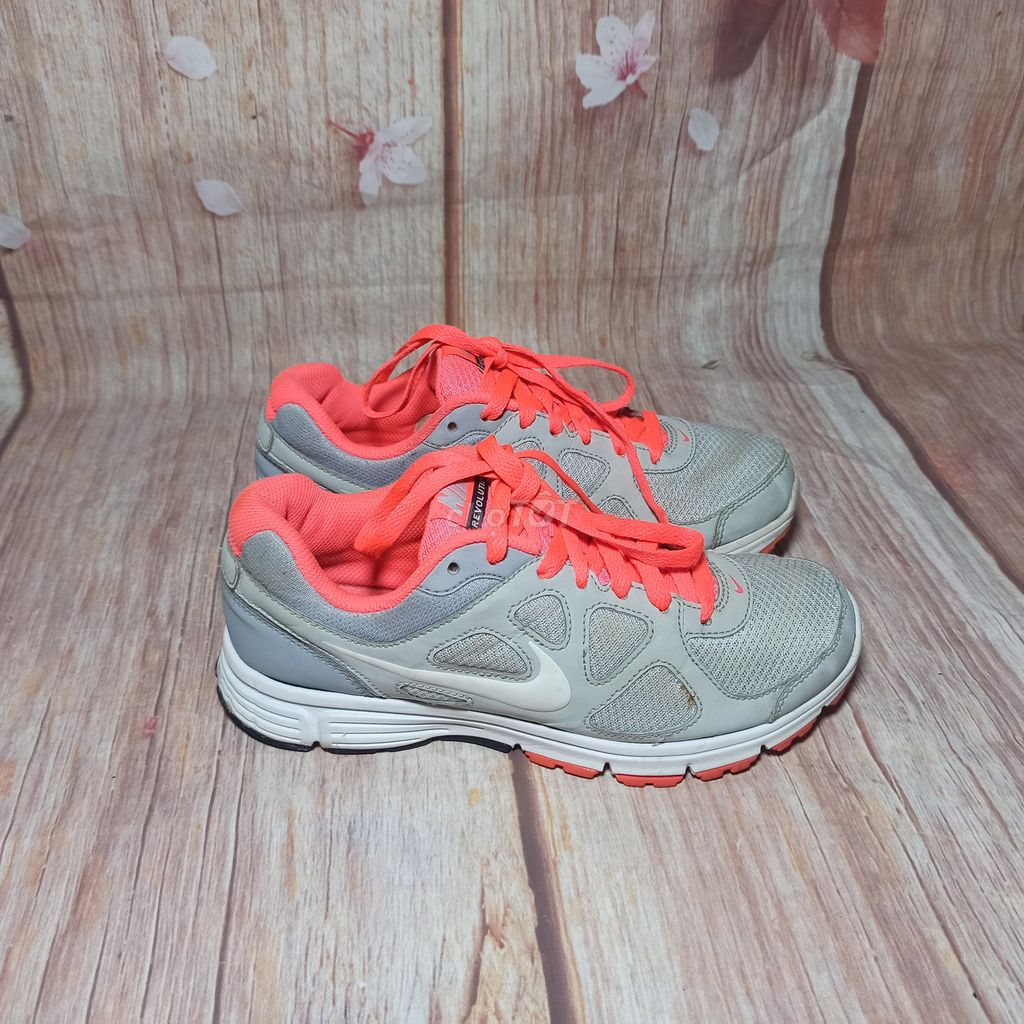 giày thể thao NIKE REVOLUTION MSL size 37