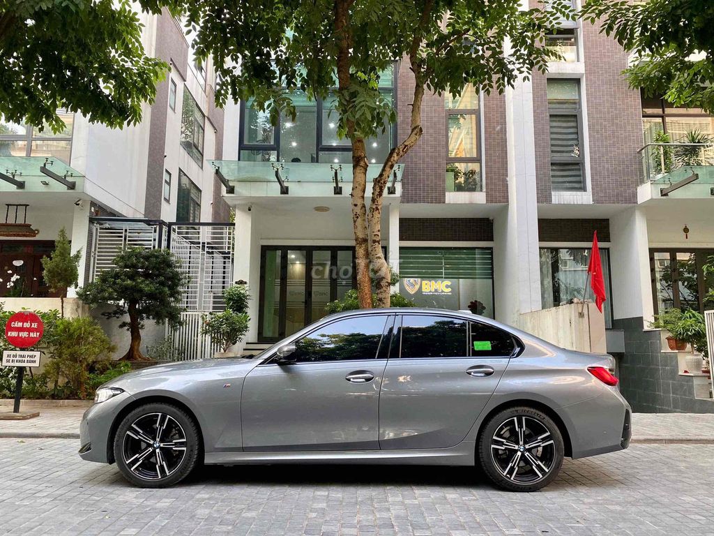 BMW 320i M Sport 2024 - 15000 km. Mua bán Ô tô tại Quận Thanh Xuân Hà Nội được đăng bởi Trần Trí Cường hình 5