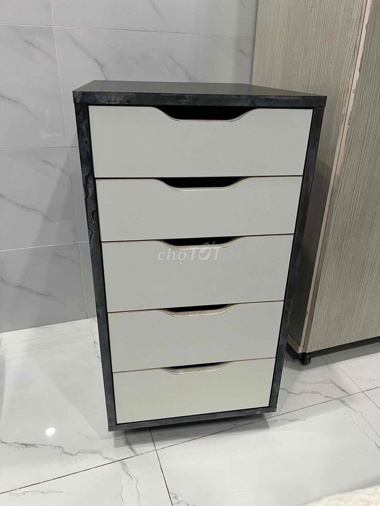Tủ đựng đồ Ikea 5 ngăn Đen, Trắng có bánh xe. Mua bán Tủ, kệ gia đình tại Huyện Hóc Môn Tp Hồ Chí Minh được đăng bởi Chí Thành hình 1