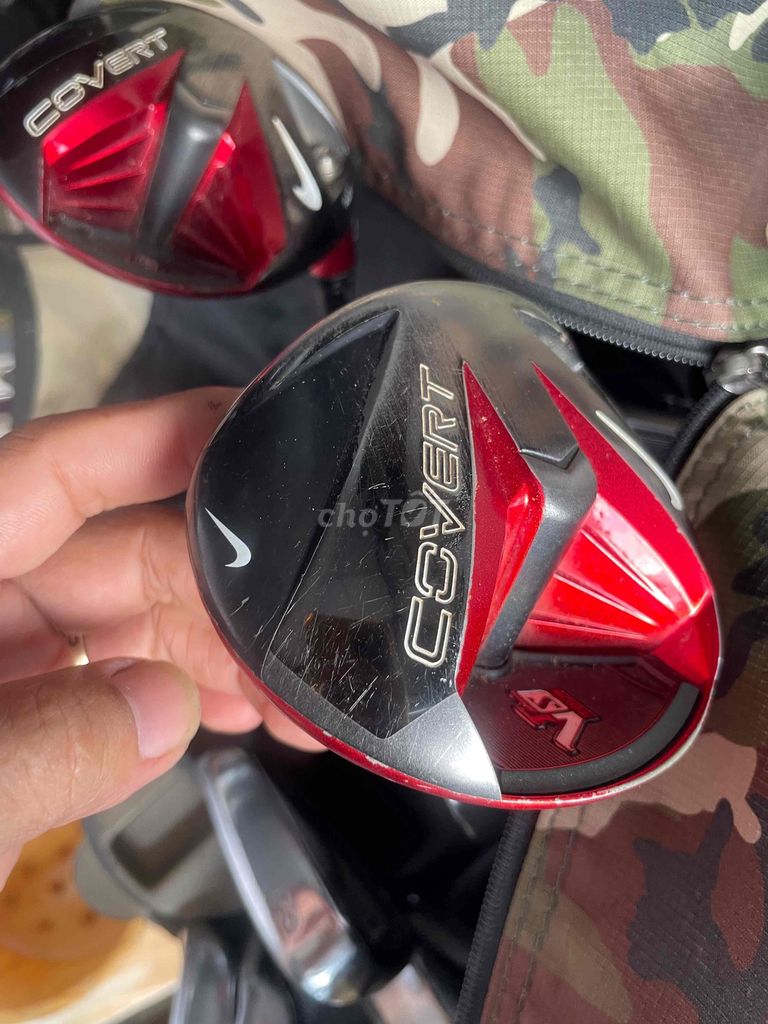 Gậy golf Nike VRS Covert Kim loại Đen, Đỏ