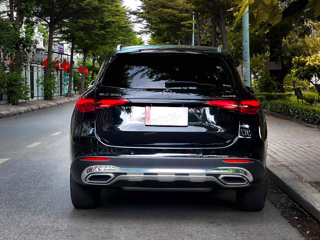 GLC 200 4MT mẫu mới All New 2024 - 9000 km. Mua bán Ô tô tại Quận Gò Vấp Tp Hồ Chí Minh được đăng bởi Nguyễn Trường Giang hình 3