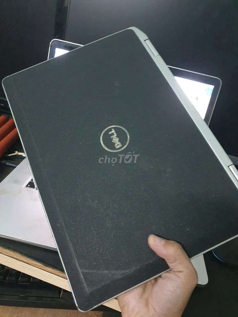 Dell Laptop i7 8GB Đen. Mua bán Laptop tại Thành phố Thủ Dầu Một Bình Dương được đăng bởi thanh anh hình 1