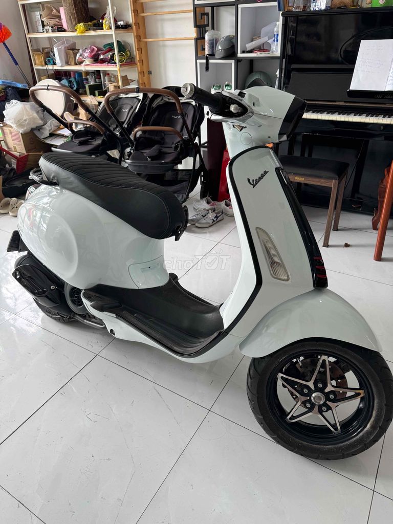 cần bán vespa 2015 xe đẹp ko 1 vết trầy 27tr.xe ở. Mua bán Xe máy tại Thành phố Dĩ An Bình Dương được đăng bởi Hoang hai hình 2