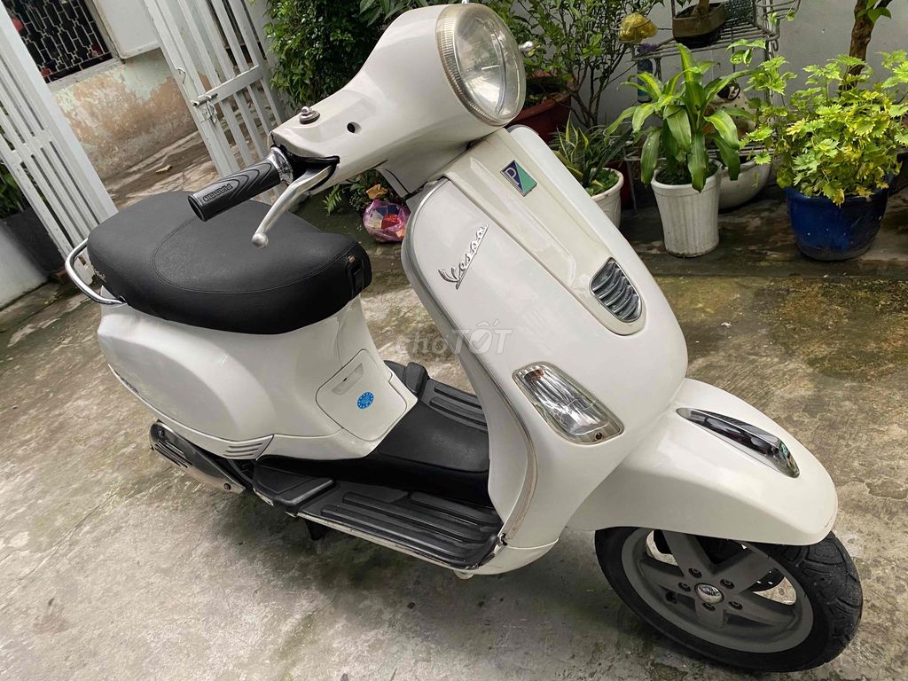 Vespa 3vie phun xăng đời cao 2013 xe đẹp máy ngon. Mua bán Xe máy tại Quận 5 Tp Hồ Chí Minh được đăng bởi JM hình 7