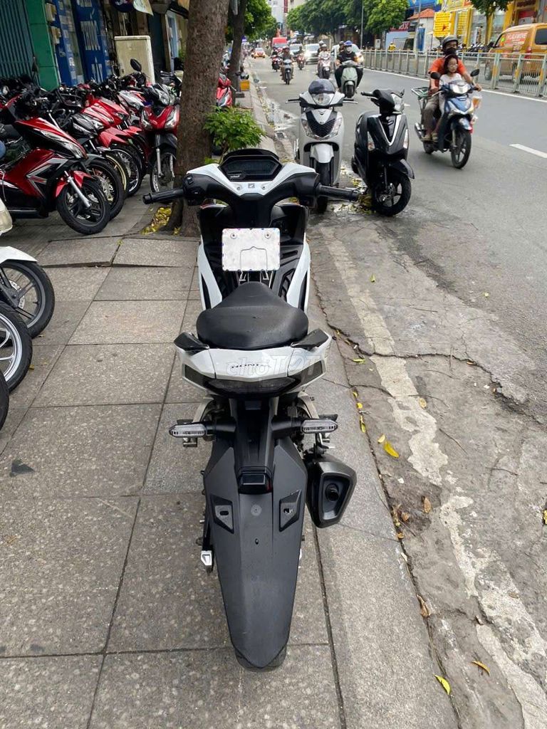 Honda Winner V3 2023 Белый б/у