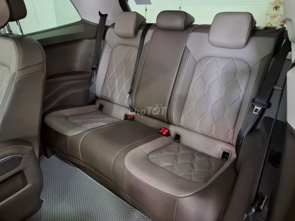 Volkswagen Viloran Luxury sx 2024 - 29000 km. Mua bán Ô tô tại Quận Tân Phú Tp Hồ Chí Minh được đăng bởi Phước Nguyễn hình 8