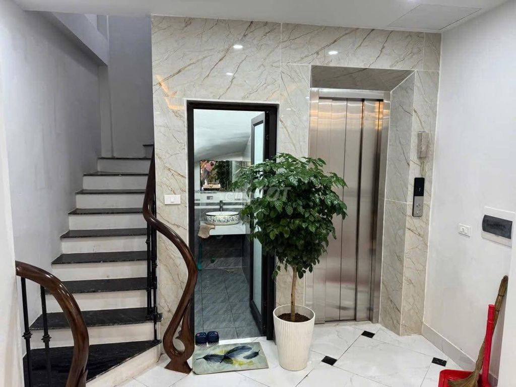 BÁN NHÀ Ở VÕ CHÍ CÔNG - 35M2 -THANG MÁY - OTO ĐỖ CỬA - 40M RA MẶT PHỐ. Mua bán nhà ở tại Quận Tây Hồ Hà Nội được đăng bởi Nguyễn Việt Anh hình 2