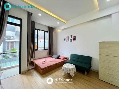 Căn Hộ Full Nội Thất - Máy Giặt Riêng - Ban Công ngay Cầu Tham Lương