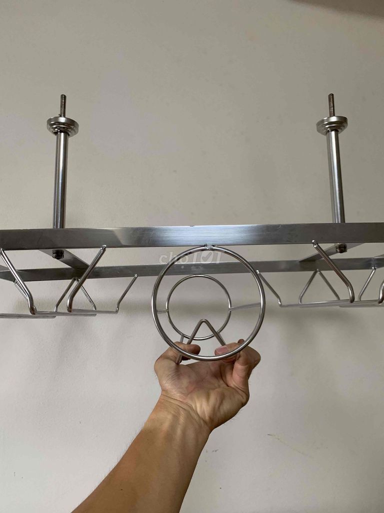 Kệ treo ly rượu Inox SUS 304 Bạc. Mua bán Tủ, kệ gia đình tại Thành phố Thủ Đức Tp Hồ Chí Minh được đăng bởi Tỷ hình 1