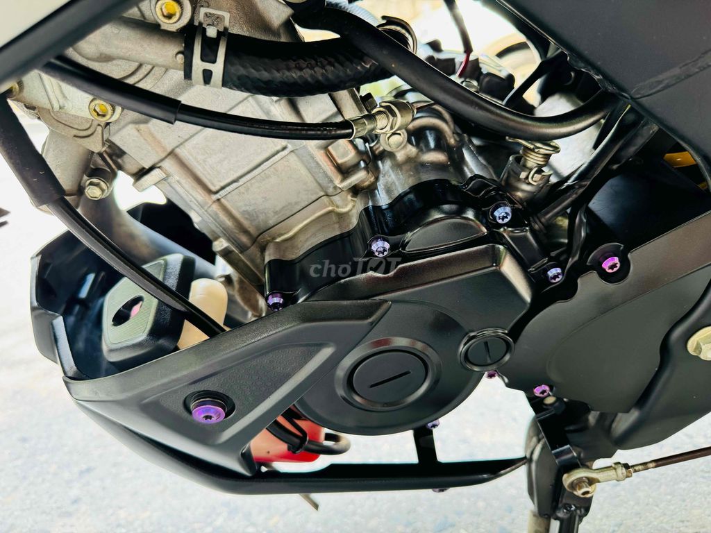 YAMAHA MT 15 Đời mới nhất- xe lướt mới-chính chu. Mua bán Xe máy tại Quận Cầu Giấy Hà Nội được đăng bởi TONG MOTOR Hà Nội  hình 6