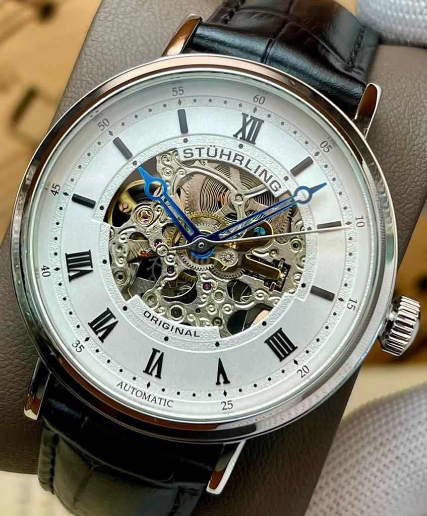 Stuhrling chính hãng lộ cơ hoàn toàn cực đẹp. Mua bán Đồng hồ tại Huyện Đức Trọng Lâm Đồng được đăng bởi 27TN Đức Trọng hình 1