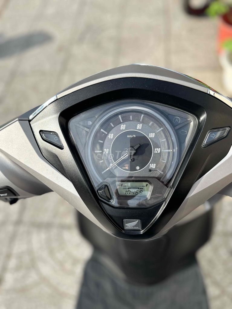 Lead 4val 2023 bản đặt biệt,xe đẹp 10000km,máy zin. Mua bán Xe máy tại Quận Ninh Kiều Cần Thơ được đăng bởi Cửa Hàng Xe máy Tân Lập Hưng hình 9