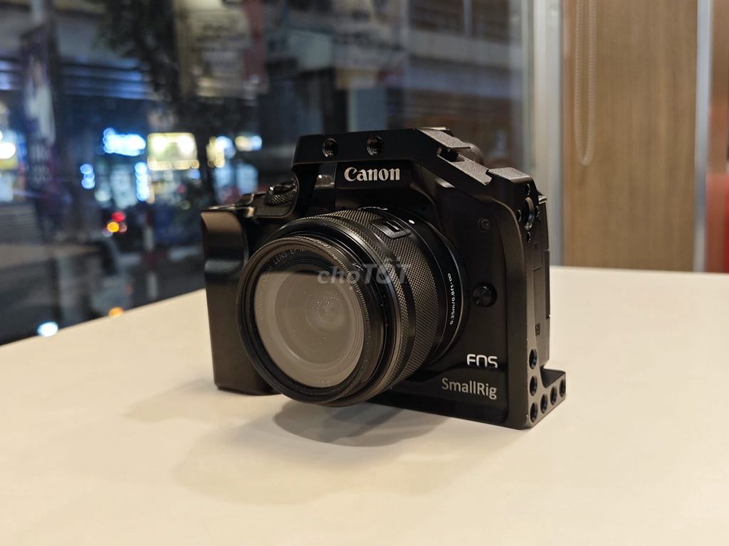 Máy ảnh Canon EOS Đen. Mua bán Máy ảnh, Máy quay tại Quận Nam Từ Liêm Hà Nội được đăng bởi long thai hình 1