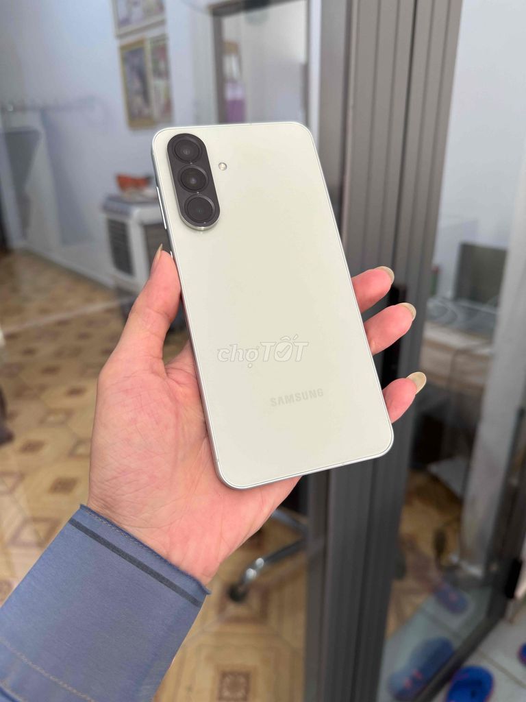 Samsung A56 5G 8GB/128GB Trắng. Mua bán Điện thoại tại Thành phố Buôn Ma Thuột Đắk Lắk được đăng bởi Nguyễn Tâm hình 1