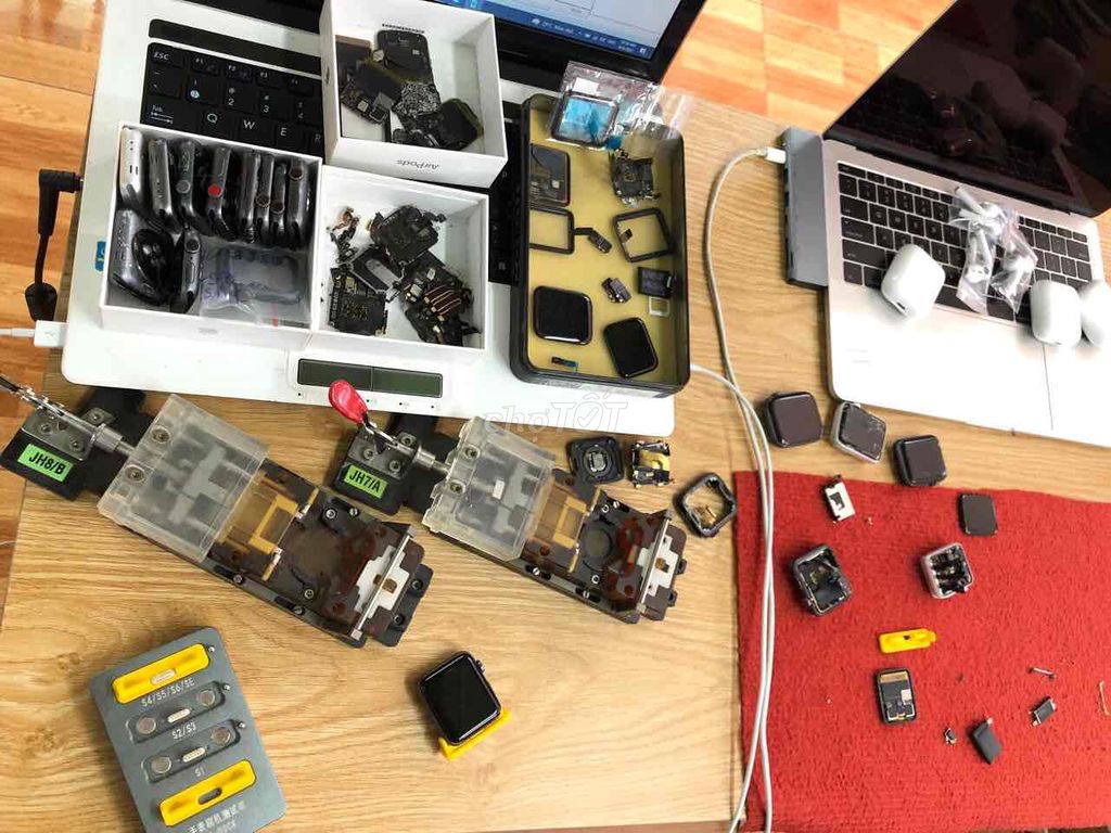 chạy phần mềm apple watch. sửa chữa apple watch. Mua bán Thiết bị đeo thông minh tại Quận Bình Thạnh Tp Hồ Chí Minh được đăng bởi Đông Mobile hình 1
