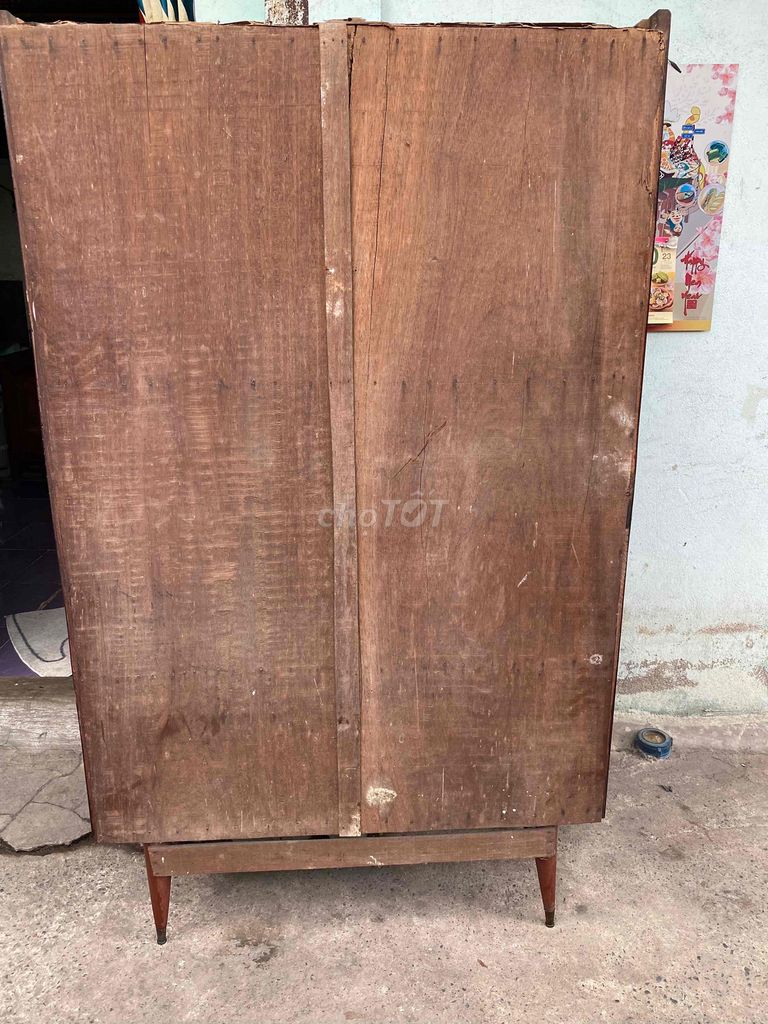 Bán 1 tủ chuẩn xưa chưng đồ