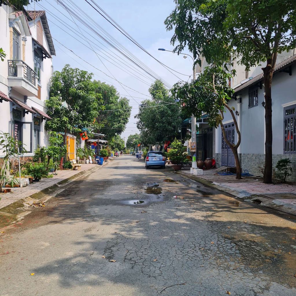 Bán lô đất D4 KDC LAVENDER CITY . 75m² gần nhà văn hóa ấp 4 .. Mua bán đất tại Huyện Vĩnh Cửu Đồng Nai được đăng bởi Ái Nhân hình 3