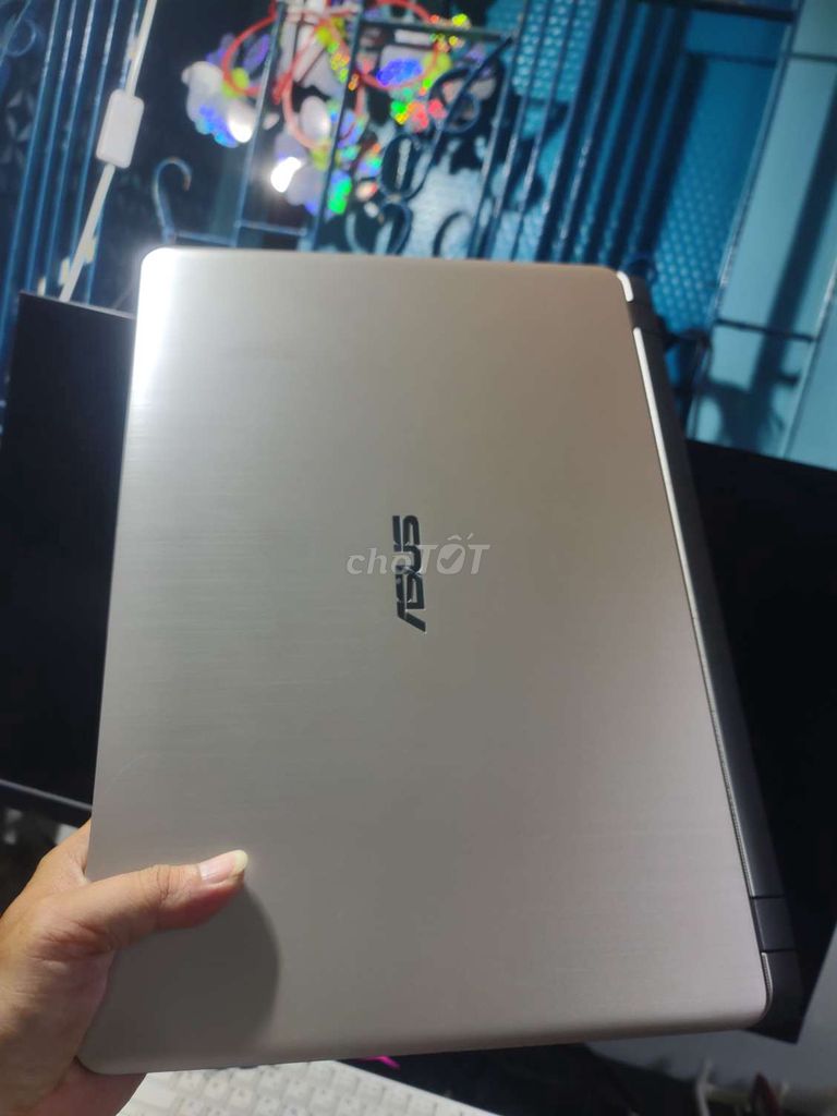 ASUS i5-8250U 8GB/256GB Vga mx130. Mua bán Laptop tại Thành phố Vũng Tàu Bà Rịa - Vũng Tàu được đăng bởi Nguyễn Lộc hình 1