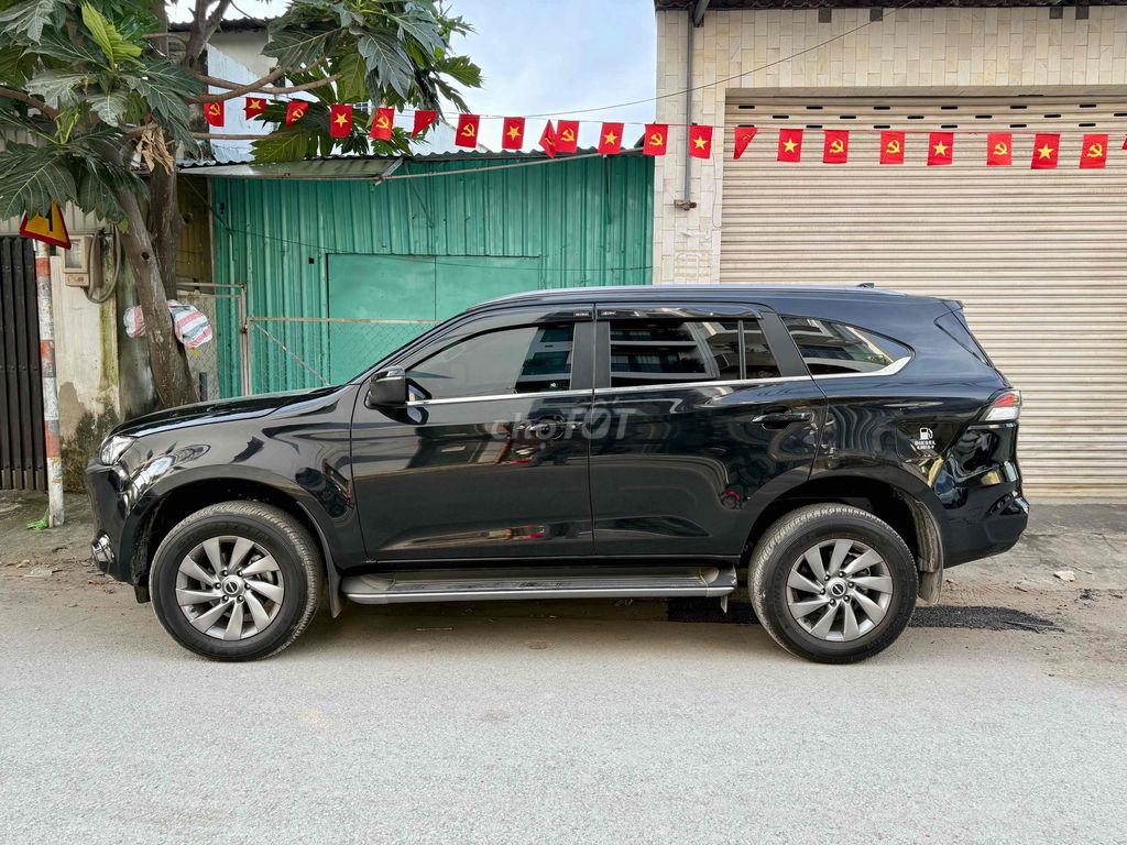 Isuzu Mu X 2022 - bản Pre 4x4 odo 9000km. Mua bán Ô tô tại Quận Gò Vấp Tp Hồ Chí Minh được đăng bởi Bình An Ôtô  hình 8