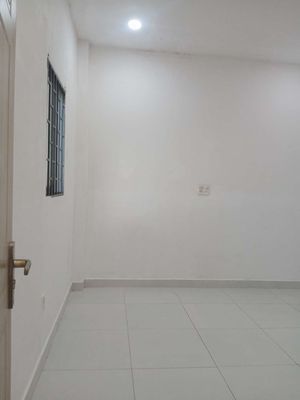 phòng máy lạnh, không ngập nước khi mưa lớn