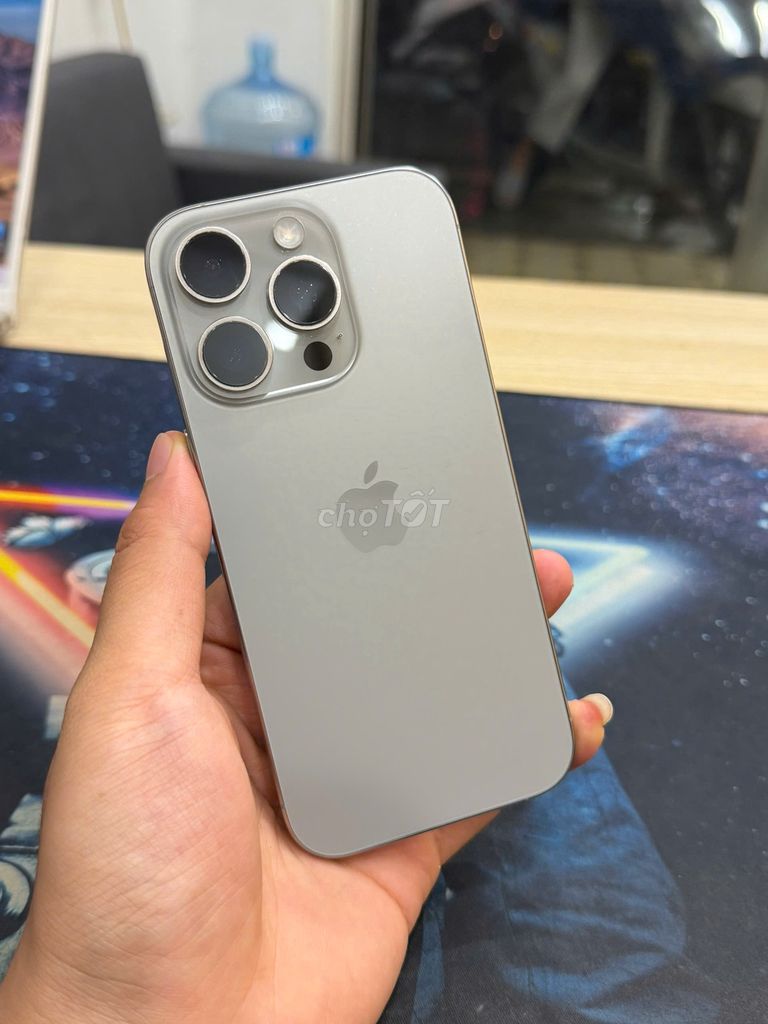 Apple iPhone 16 Pro 256GB Zin all. Full cn. có góp. Mua bán Điện thoại tại Quận Đống Đa Hà Nội được đăng bởi Bùi Hiếu  H iStore hình 1