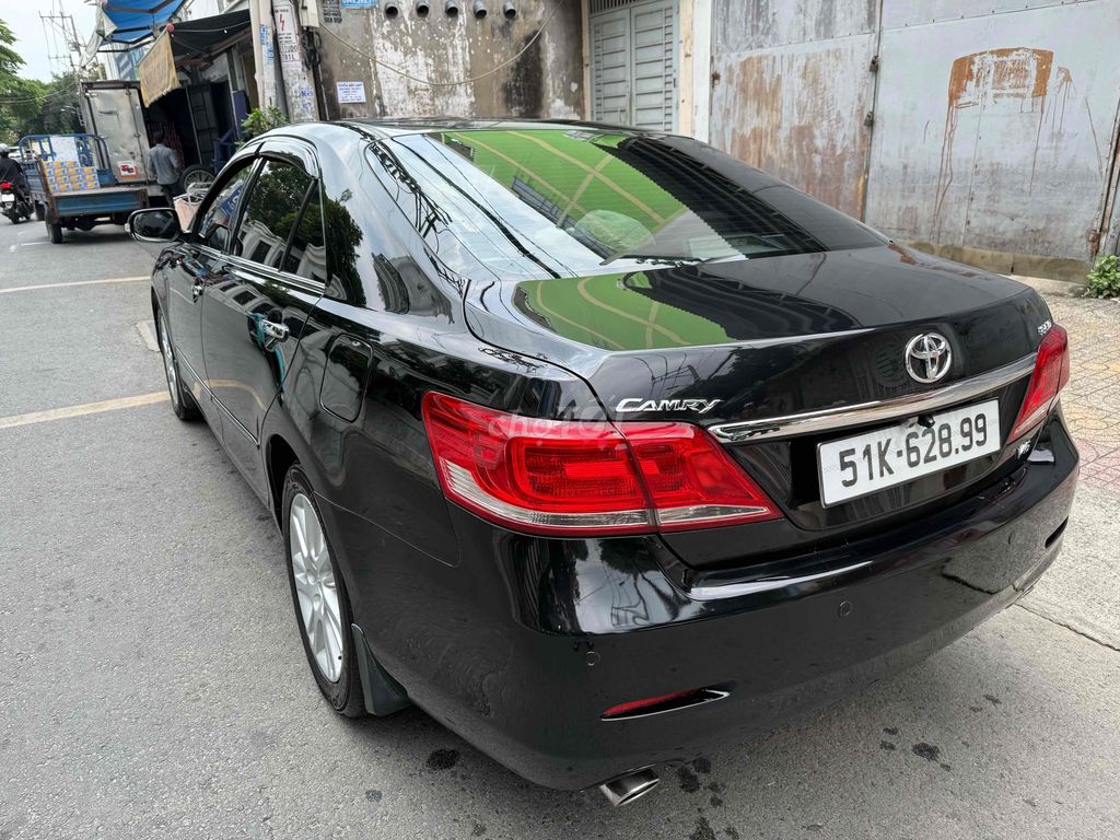 Toyota Camry 3.5Q 2011