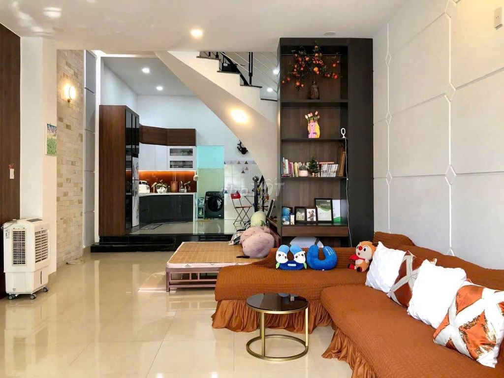 Rent · 2 bd · 100 м² · ул. nguyễn thuật
